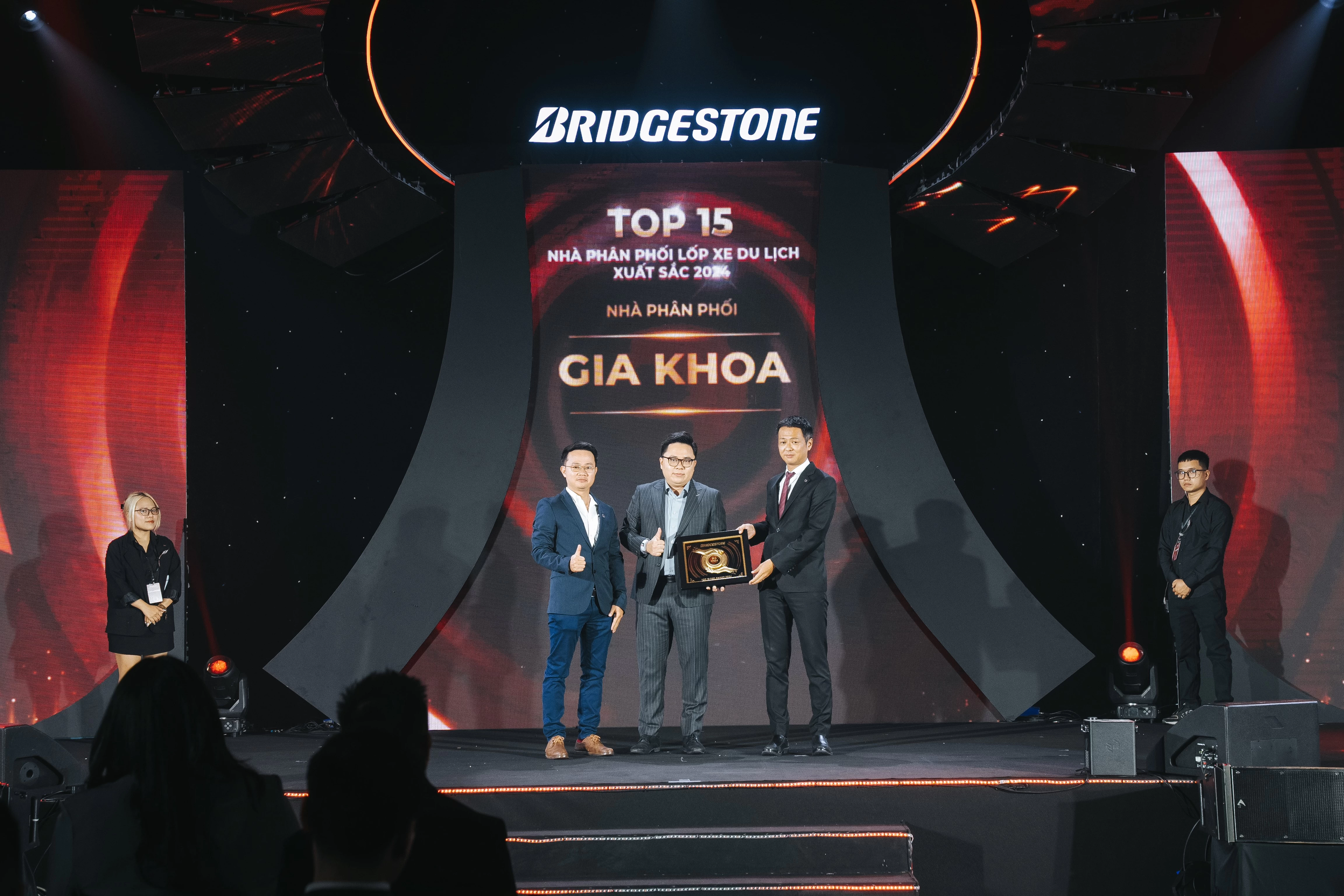 Gia Khoa - Đại lý Bridgestone xuất sắc nhất toàn quốc 4 năm liên tiếp (2021–2024)
